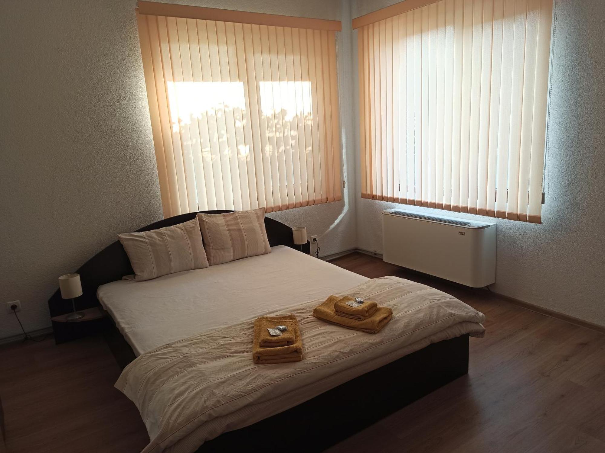 Guest House Ganovi คาโลเฟอร์ ห้อง รูปภาพ